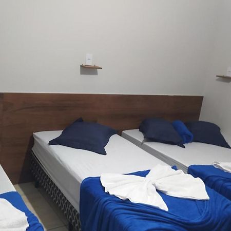 Pousada Quarto Com Frigobar,Ar E Garagem Gratuita Hotel Aparecida  Buitenkant foto