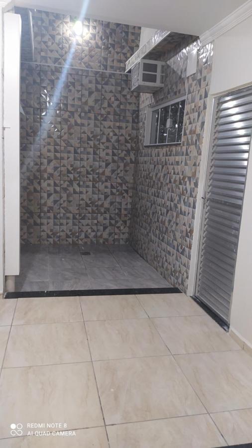 Pousada Quarto Com Frigobar,Ar E Garagem Gratuita Hotel Aparecida  Buitenkant foto